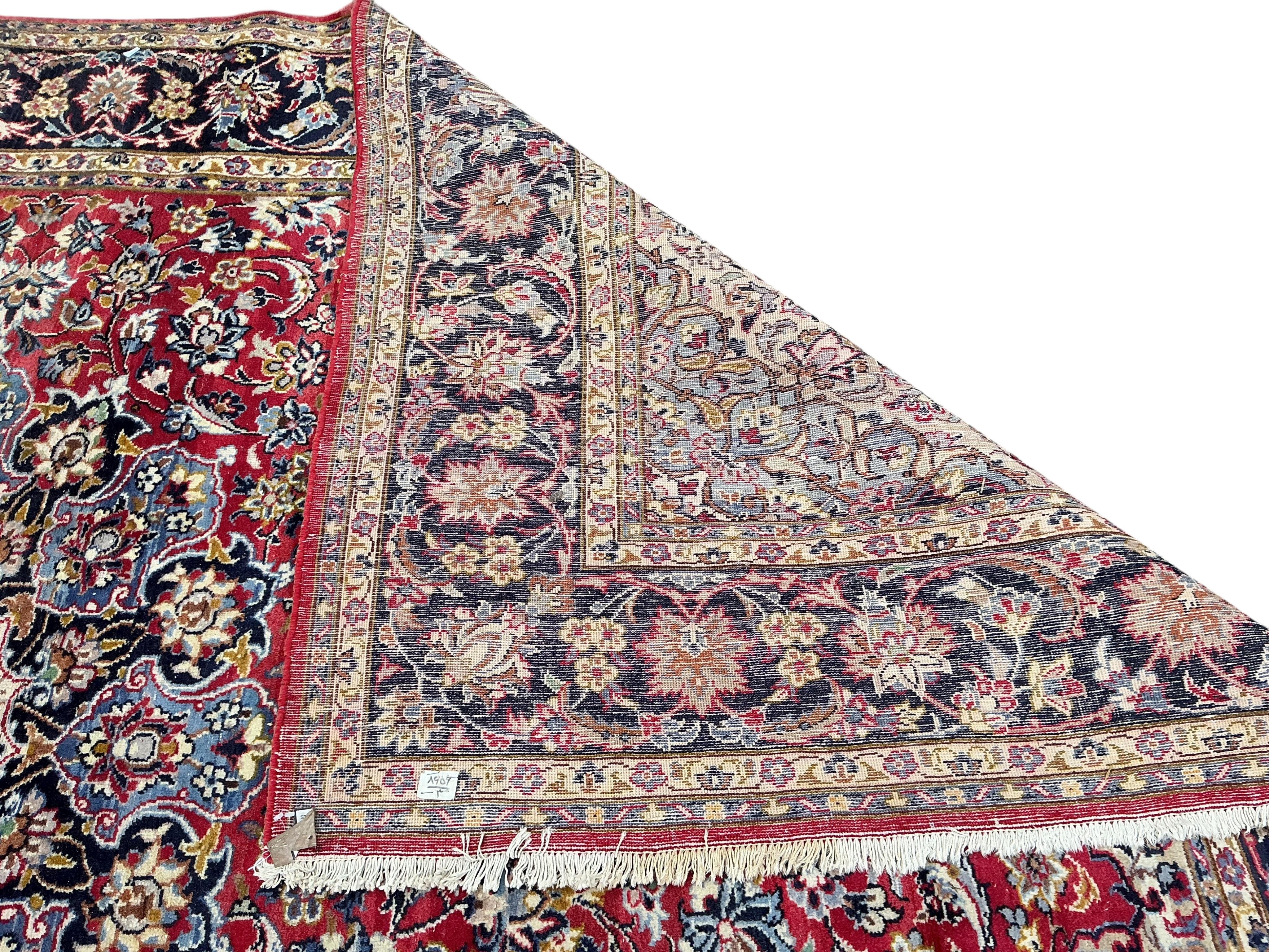 A Najafabad carpet, 376 x 274cm